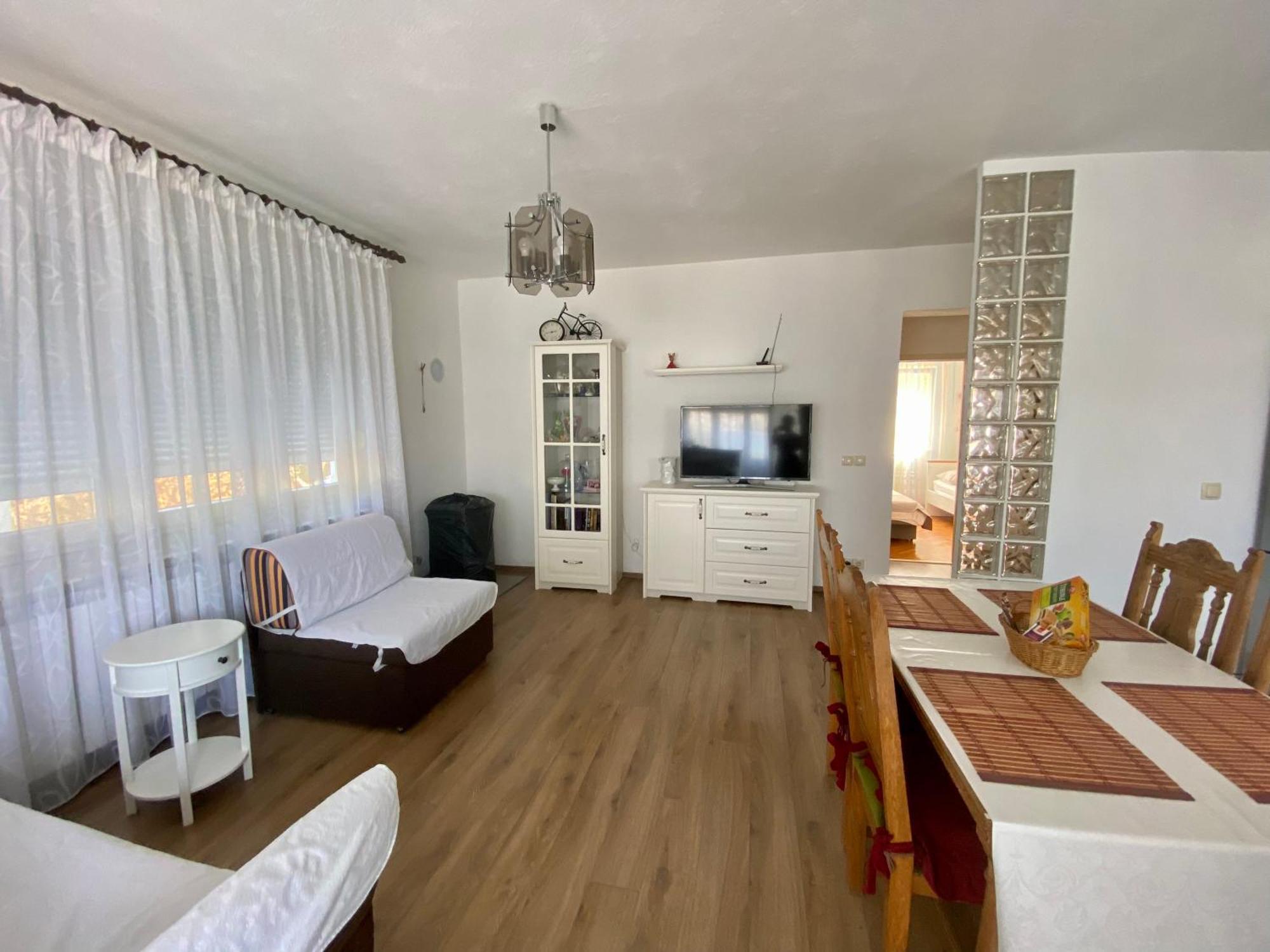 Apartments Iva Alla โตรกีร์ ภายนอก รูปภาพ